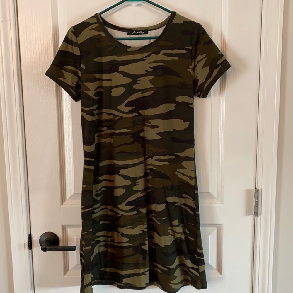 Women’s camo t shirt dress